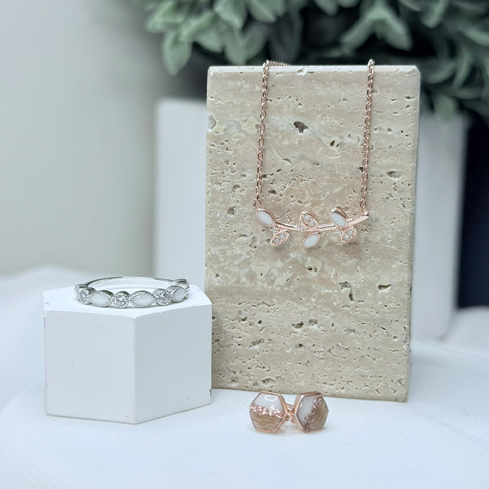 Ivory - Necklace